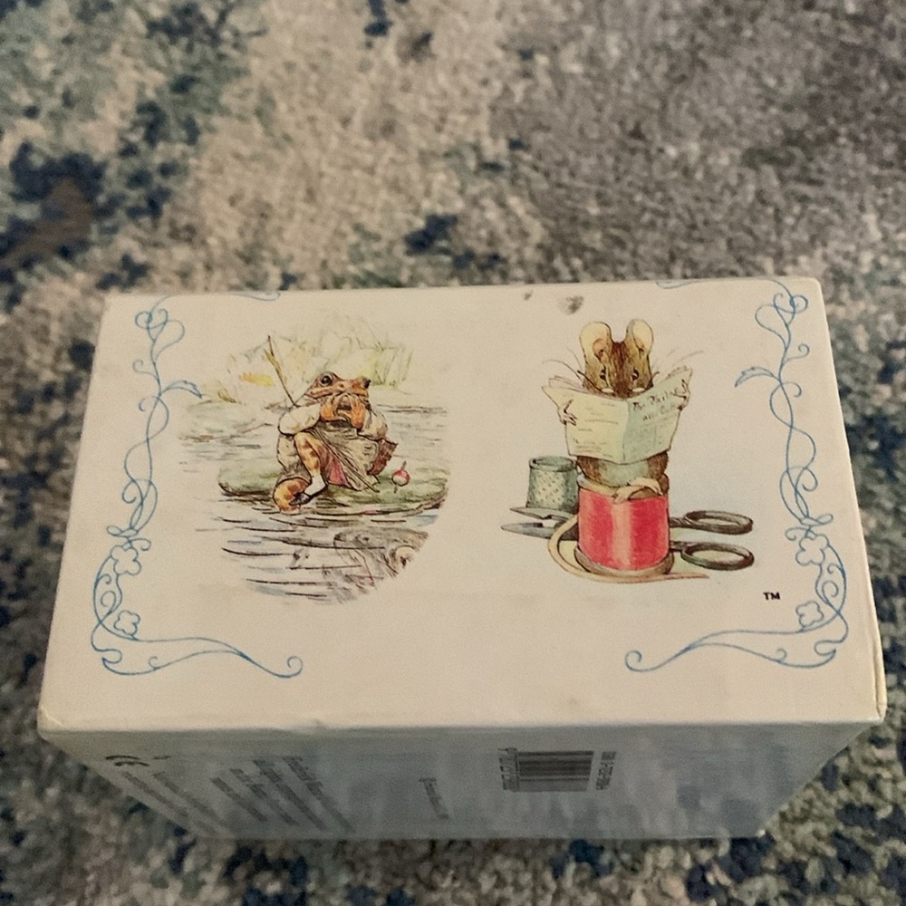 Beatrix Potter Peter Rabbit Miniature Books - Picture 3 of 8